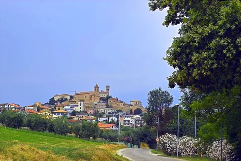 The village of Colonnella