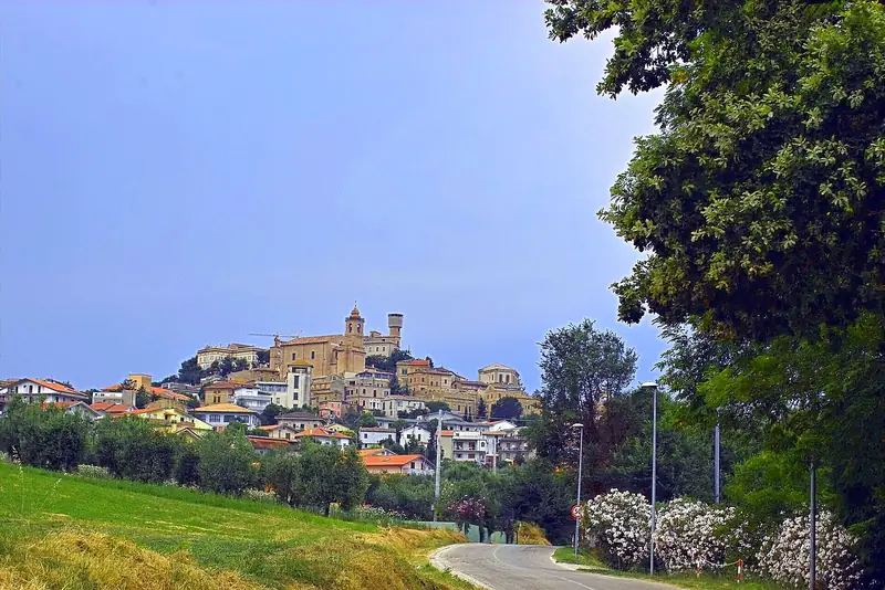 The village of Colonnella