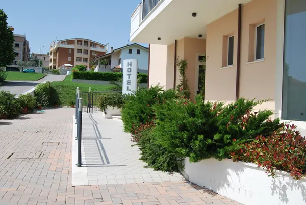 Entrance with access ramp
