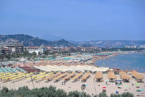 Pescara beach seen from the Ponte del Mare